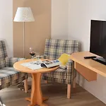 Konukevi Forellenhof Poggel 3*